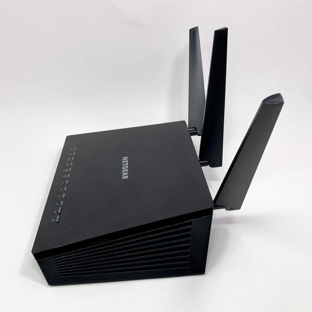 NETGEAR Nighthawk AC2600 Smart WiFi Router #R7450 2.4 GH - Picture 4 of 10